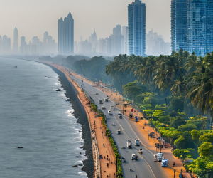 Marine Drive with city skyline - Mumbai Sightseeing cab service